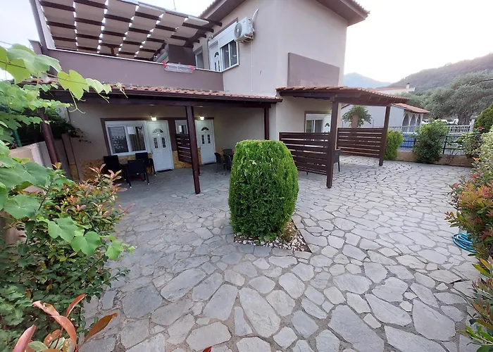 Pavlos * 크리시 아모우디아