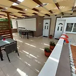 Pavlos * 크리시 아모우디아